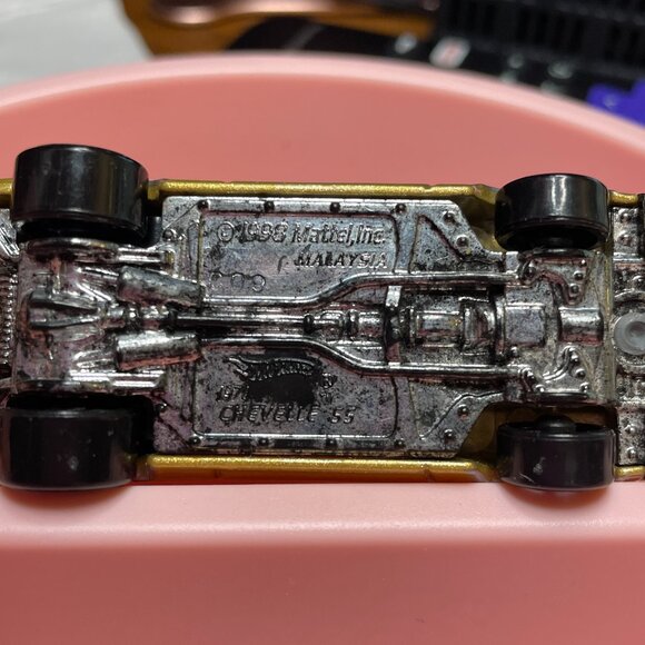 Hot Wheels1970 Chevelle SS Convertible Black/Gold Car1998 Mattel (SKU: 40TO) - Picture 5 of 6
